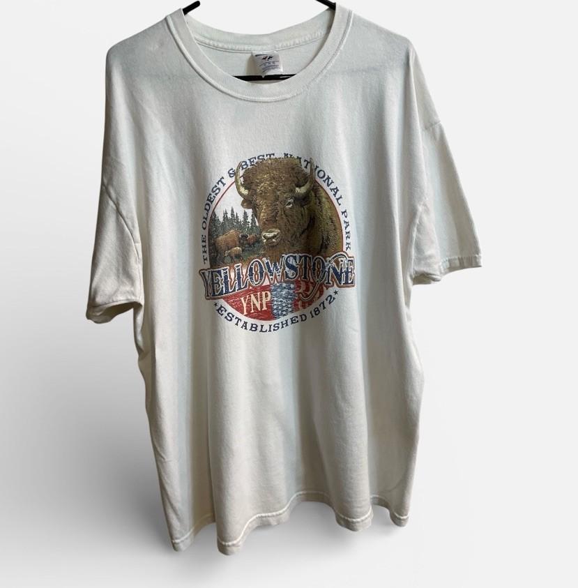 Vintage Yellowstone National Park T-Shirt Men’s XL Jerzees Bison Graphic USA Unisex T-Shirt