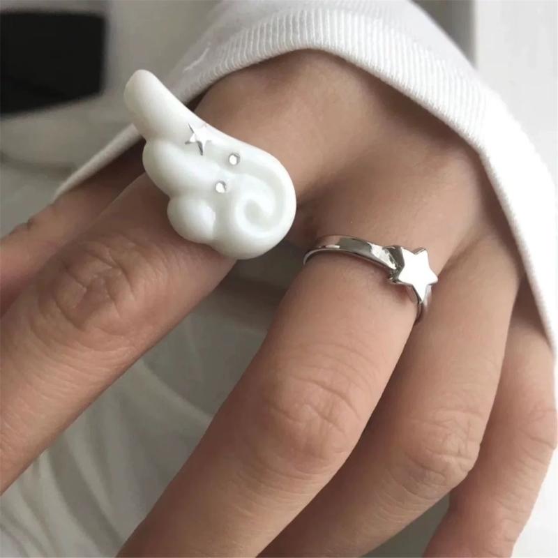 Glimmering Winged Ring with Cubic Zirconia Accent Adjustable Finger Ring Modern Accessories Jewelry for Daily Use