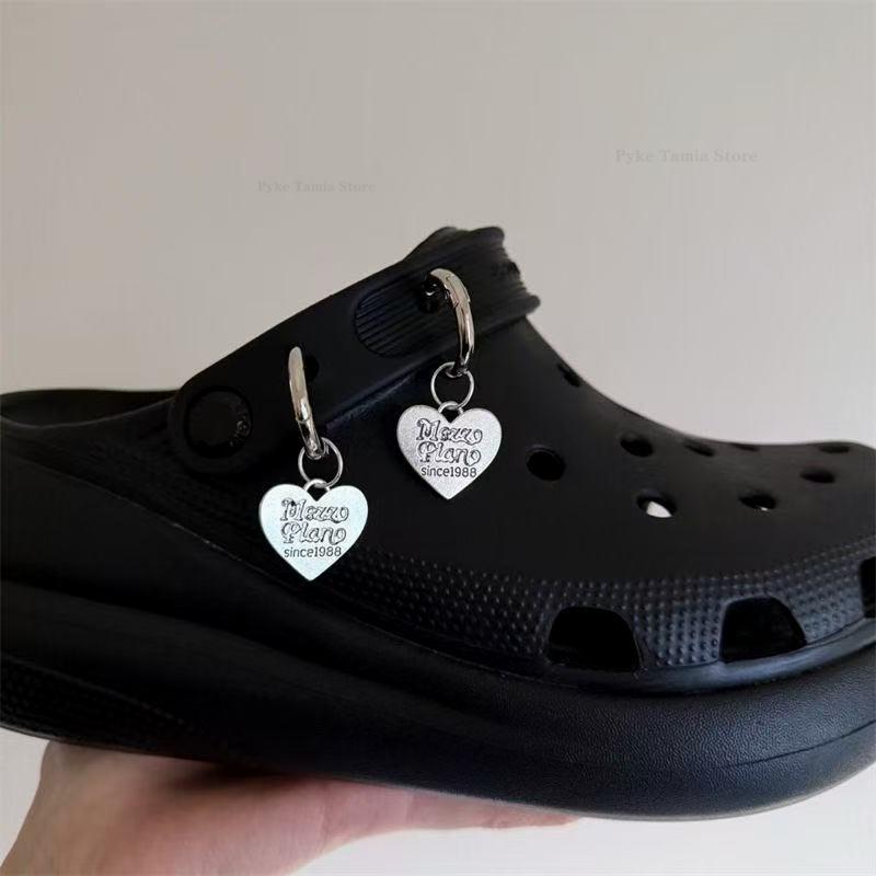 2 Stück Legierung Pentagramm Schuhzubehör Kreativ Glocke Gabel Anhänger DIY Hängend Party Schmuck Karabinerhaken Schuhschnallen Dekoration
