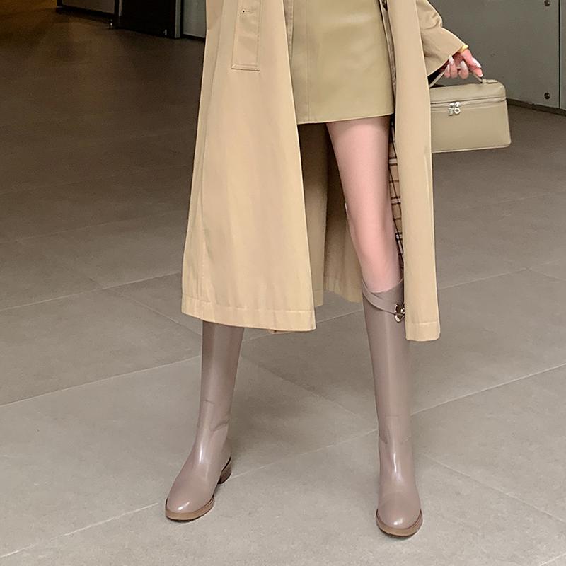 Krazing Pot Hovězí kůže podzimní zimní boty Silné nízké podpatky Jezdecké boty Kovové zapínání s kulatou špičkou Udržujte v teple Luxusní vysoké boty na stehna