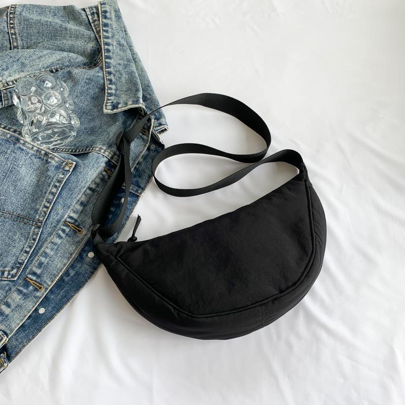 Korean Style Pleated Dumpling Bag: Lightweight Solid Color Shoulder & Crossbody Bag