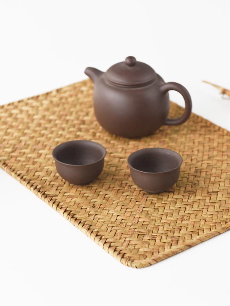 Chinese Style Seagrass Woven Table Mats: Retro Dining and Tea Ceremony Placements