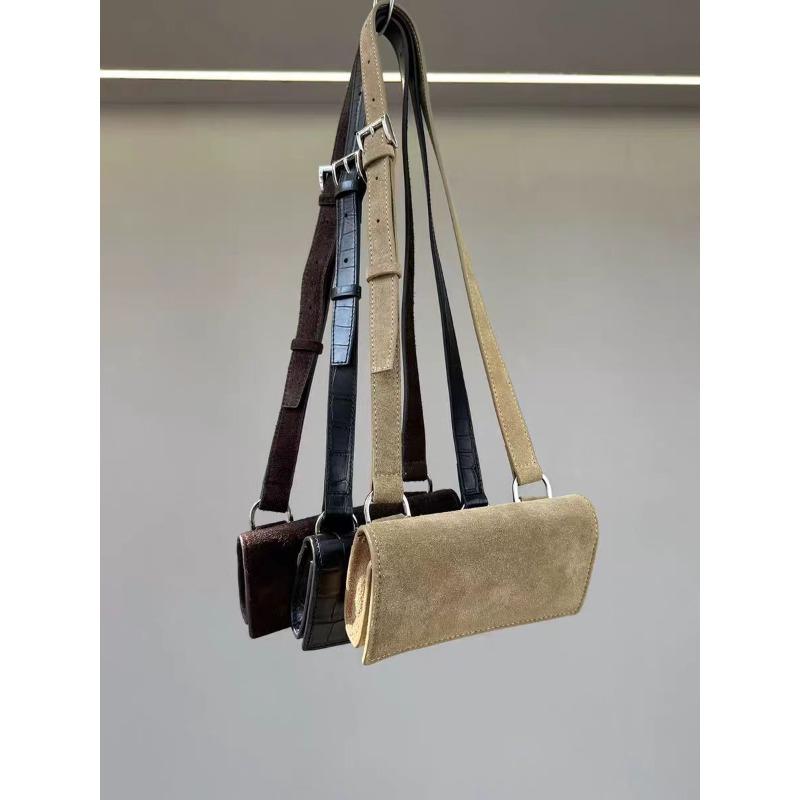 

Niche crocodile pattern PU fanny pack frosted cowhide small square bag breast bag Korean niche mobile phone bag shoulder messenger bag