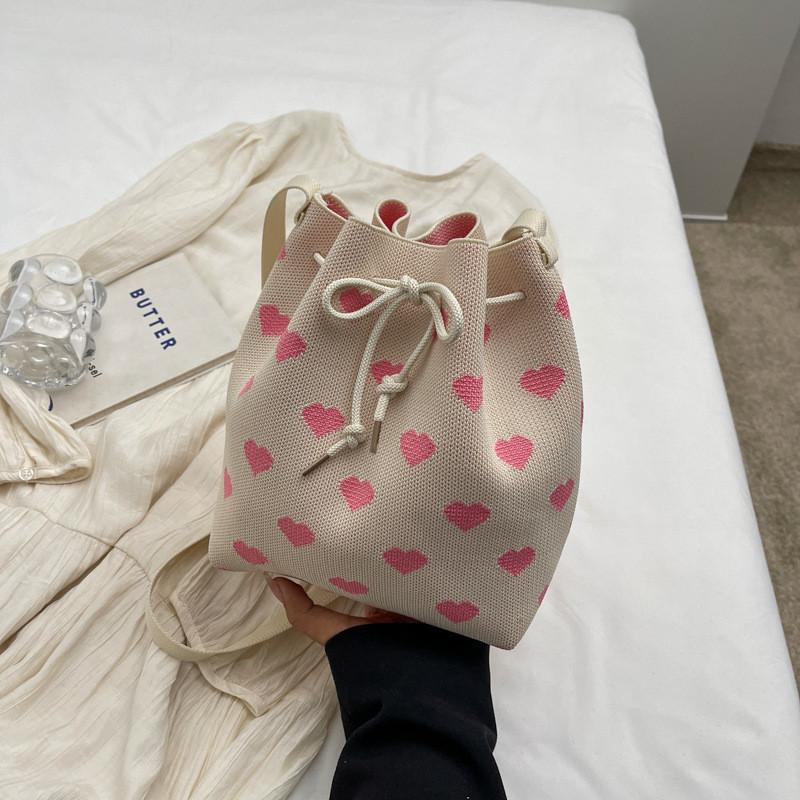 

2026 Trendy Personality Daily Heart Pattern Canvas Simple Women s Shoulder Bag Crossbody Bag Drawstring Bag