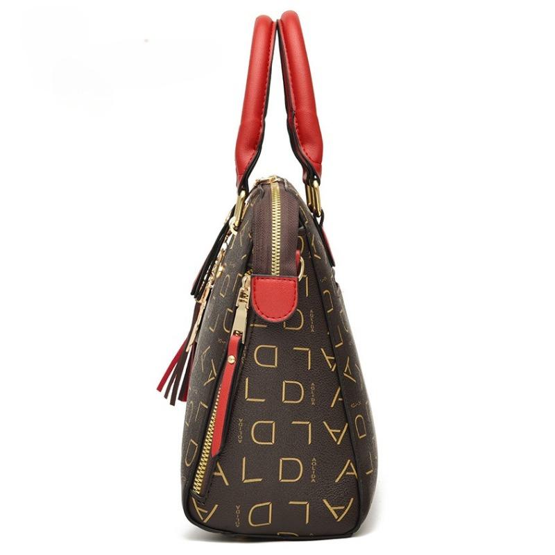 Female shoulder bags for women New fashion crossbody bag luxury handbags women bags designer travel Tassel bag