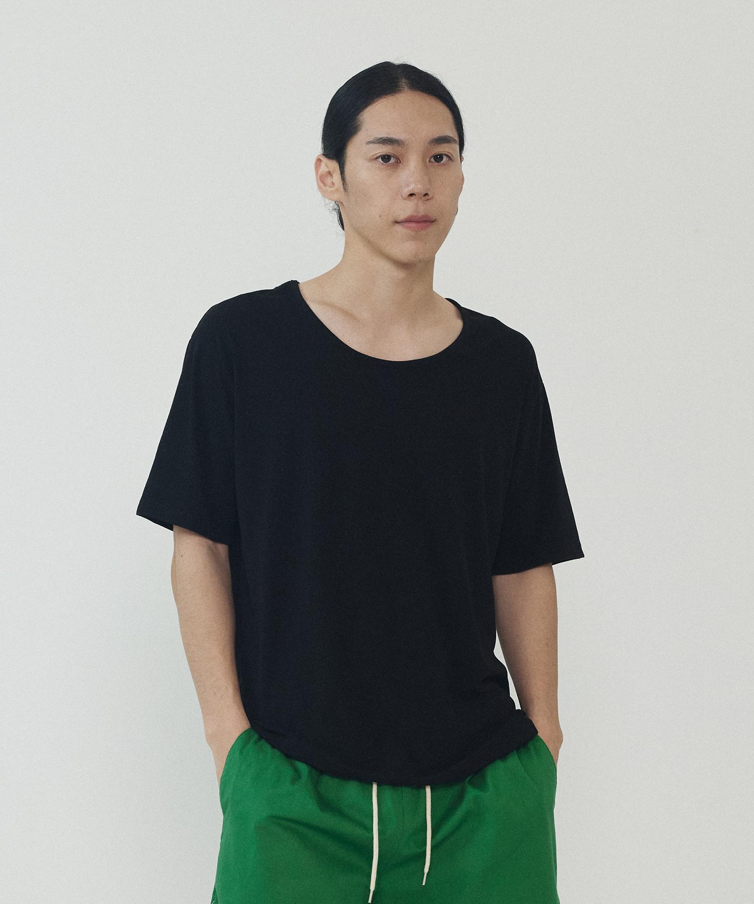 Analog Mood Crew Neck Short Sleeve T-Shirt (Black) Free