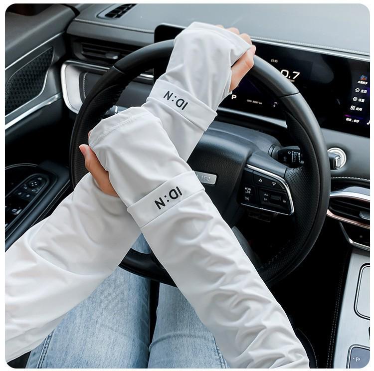 

2025 Ice Silk UV Protection Arm Sleeves for Men & Women: Stylish Sun Protection for Cycling & Driving One Size