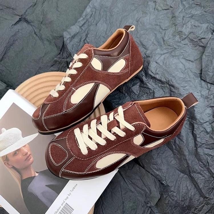 Niche design retro color matching burgundy German training Forrest Gump shoes women's autumn 2025 new versatile sports and leisure shoes