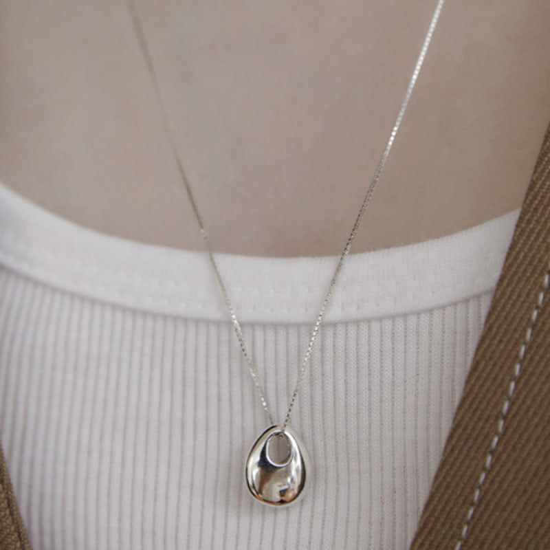 TATIANA (925 Silver) Glim Pebble Long Necklace NZ2430