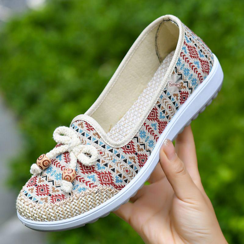 Spring-Autumn Women's Breathable Lightweight Low-Cut Non-Slip Flat Shoes for Middle-Aged & Elderly