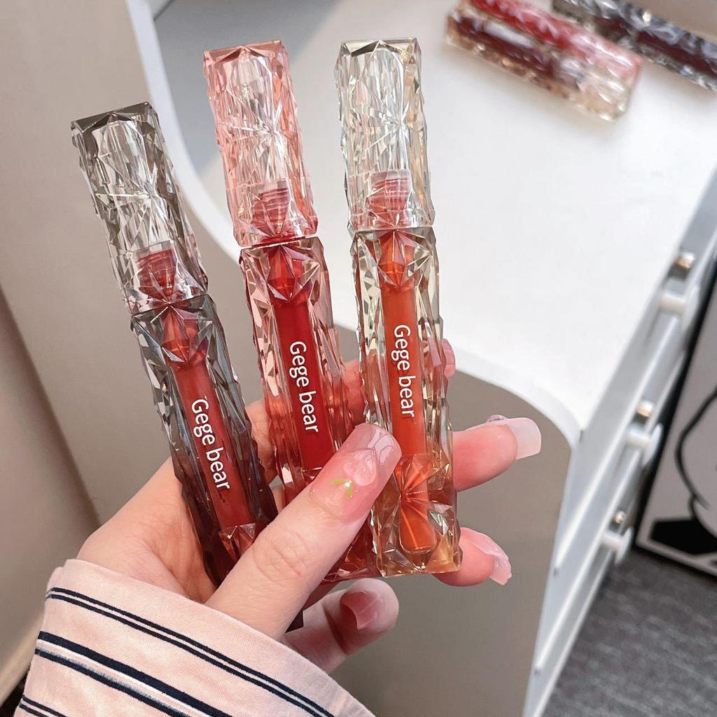 Lai Pin Shang Little Bear Crystal Diamond Lip Glaze: Long-lasting, Easy-to-Apply, High-Gloss Lip Gloss.