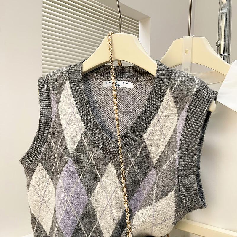 TonLion Women's Retro Argyle V-Neck Pullover Vest