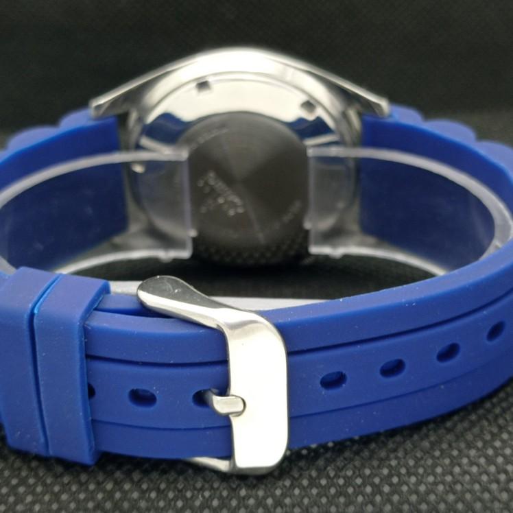 BRUKT VINTAGE SEIKO 5 AUTOMATISK JAPAN HERRE D/D BLÅ SKIVE KLOKKE 621a-a413406-2 SKU621a-a413406