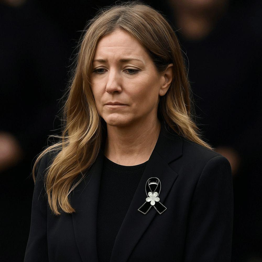 Portable Memorial Black Ribbon Brooch Souvenir Black Black Badge Pin Queen Mother Ribbon Bow Pin For Funerals and Mourning
