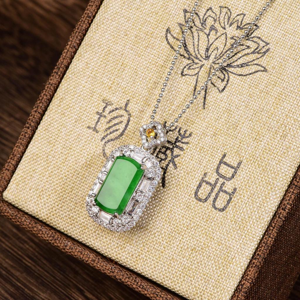 A-Grade Bright Green Wushi Pai Jade Pendant Necklace with Alloy Inlay