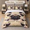 Set de așternut cu tematică Pug, cu text sau nume personalizat, 3 piese: 1 cearșaf plat și 2 fețe de pernă, Așternut de casă personalizat