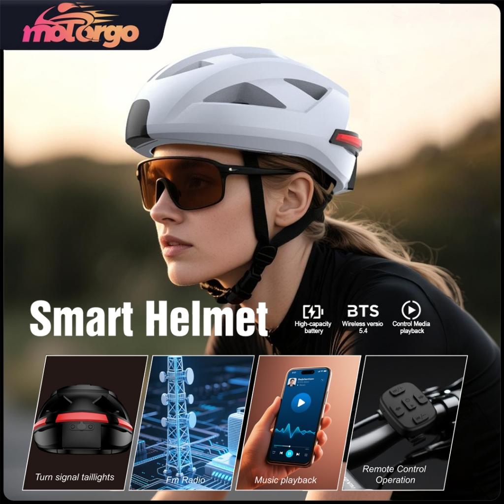 Smart Motorcycle Helmet with Rear LED Signal Lights, Adjustable Fit and Bluetooth Audio