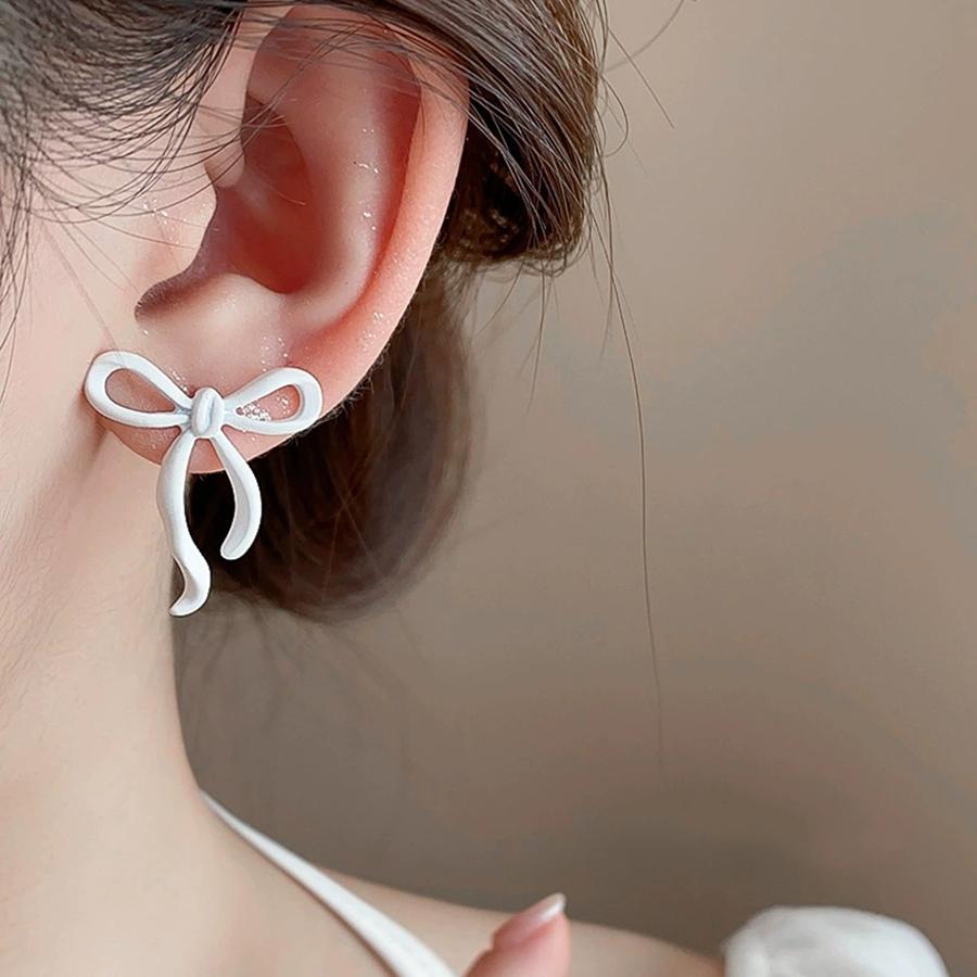 Spray Painted Bow Earrings with A Light Luxury High-End Feel Simple Exquisite Earrings Sweet Fashionable New Earrings Jewelry