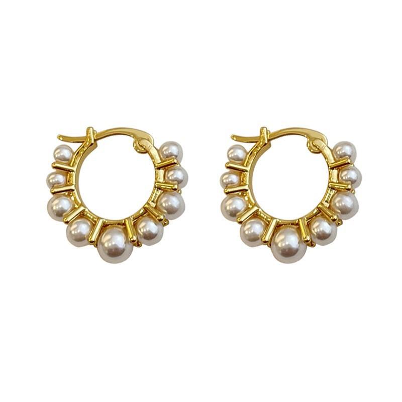 European and American personalized light luxury exquisite pearl circle earrings retro elegant Shu Xiaoxiangfeng design earrings