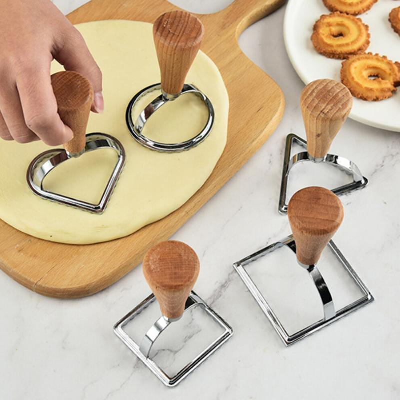 3pcs Heart Cake Cutters For Baking Desserts And Pastry Making