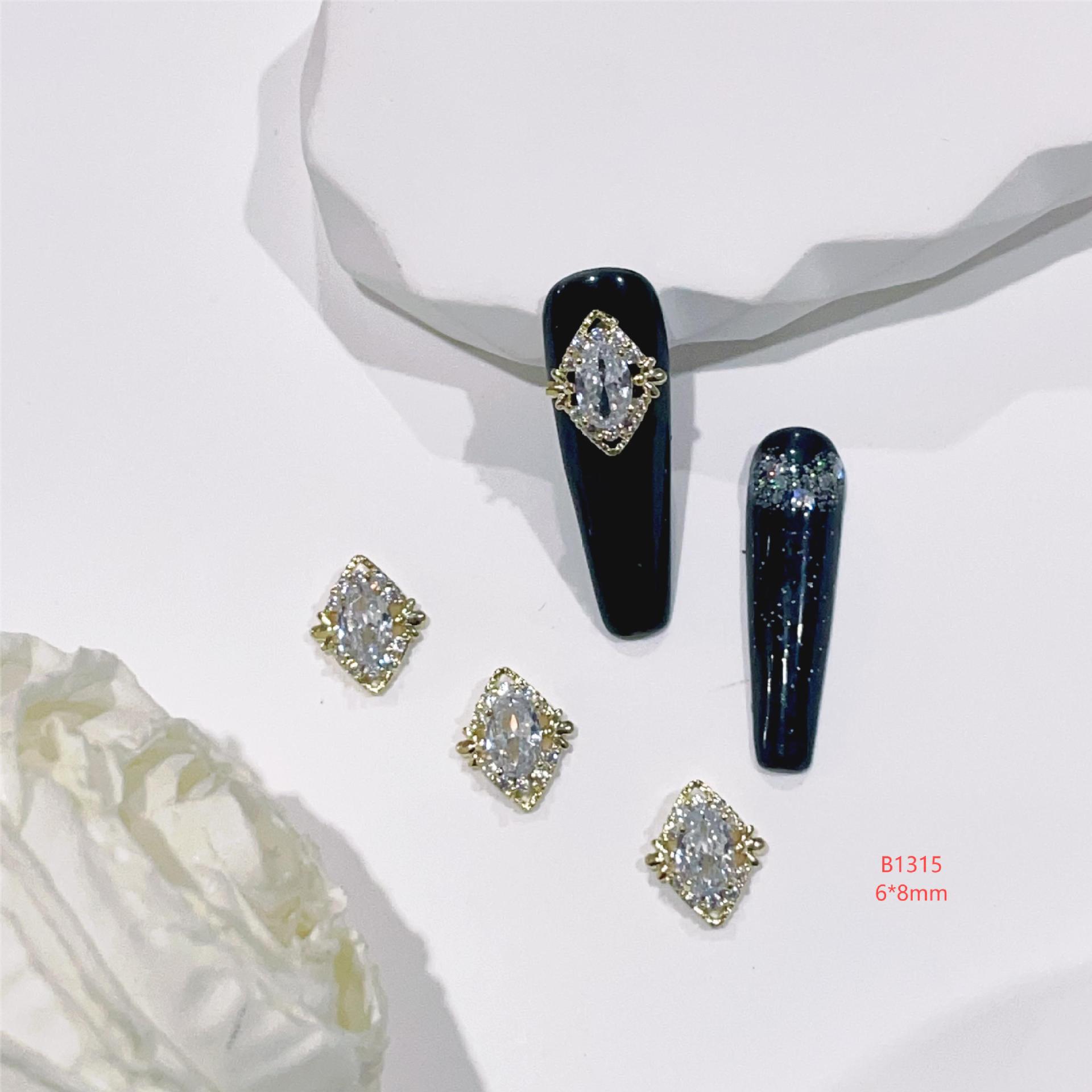 

Influencer 47 Geometric Diamond Alloy Nail Art Patches: Flashy Zircon Manicure Accessories.