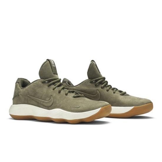 

Nike Hyperdunk 2017 Low Premium Olive Gum 897636-902 EU 45 коричневий/оливковий