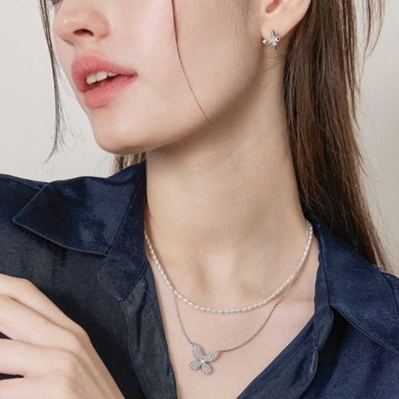 J.Lauren White Cubic Butterfly Silver Necklace N01189