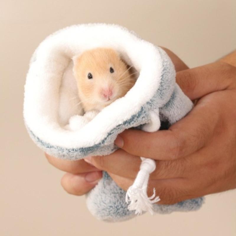 Hamster Sleeping Bag Warm Soft Plush Pet Sleep House Small Pet Bed for Hedgehog Guinea Pig Squirrel Pet Hamster Outing Pocket