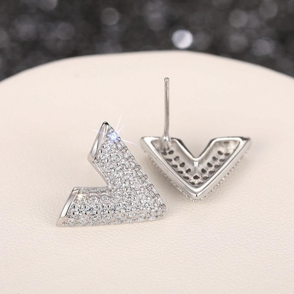 V Shape Stud Earrings for Women Sparkly Pave Set Geometric Earrings Minimalist Daily Fashion Jewelry