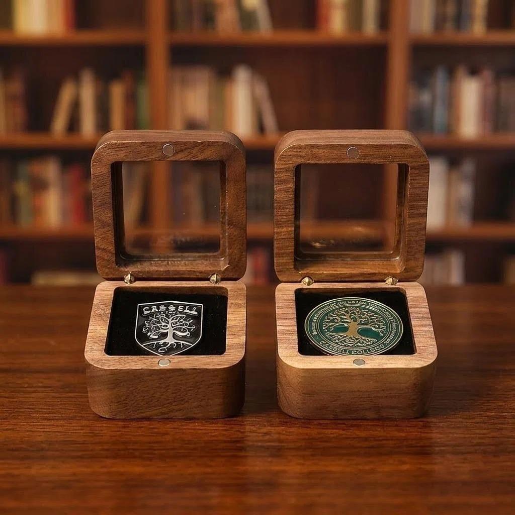 Gedenkmünz- und Medaillen-Displaybox aus schwarzem Nussbaumholz - Gold-/Silbermünzenaufbewahrung, Geschenkabzeichen, Schulwappen-Anstecknadelhalter