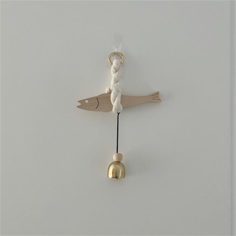 Handcrafts Wooden Fish Door Chimes Hanging Ornament with Bells Door Pendants for Home Office Decoration Wall Art Decors