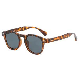 New Retro Sunglasses, Suitable For Both Men And Women, With Classic Rivet Decoration.2888