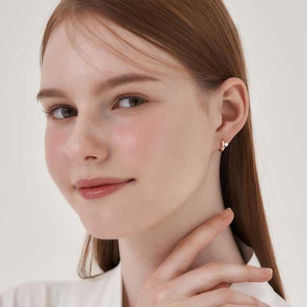 14K Simple One-Touch Cubic Earrings C24EGP209