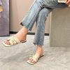2025 New Ladies' Fashionable Casual Flat Sandals, Versatile Outdoor Wear, Flat Slippers for Wearing Outside