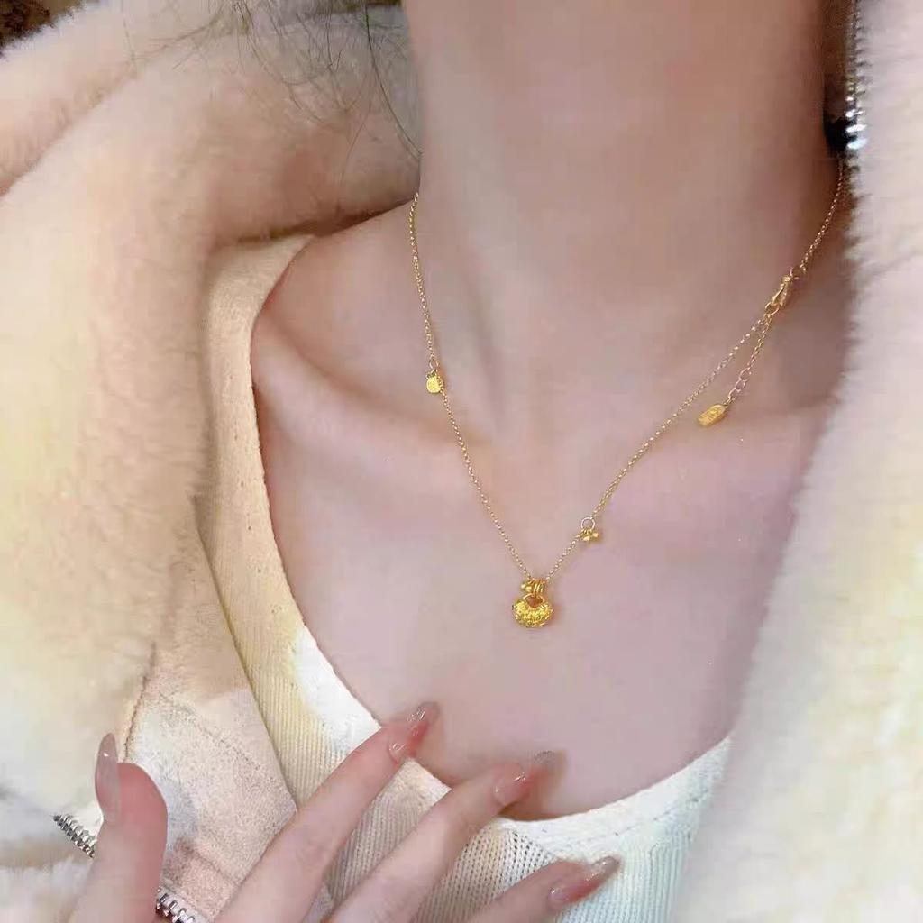 Fu Brand Safety Lock Necklace Women's Niche High-end Sense Retro New Chinese Fubao Pendant Collarbone Chain Natal Year Gift