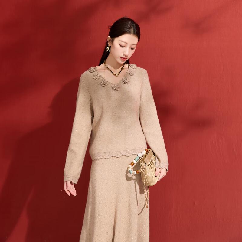 

Sancai Комплект трикотажного топа с цветочным узором большого размера и юбки А-силуэта 3XL