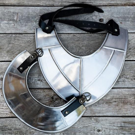 

Методическая война средневековые стальные доспехи 18г рыцарские доспехи и шейный платок