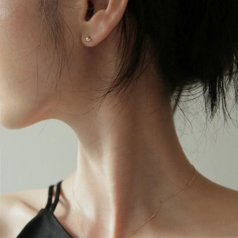 modernlike 14k chubby heart piercing