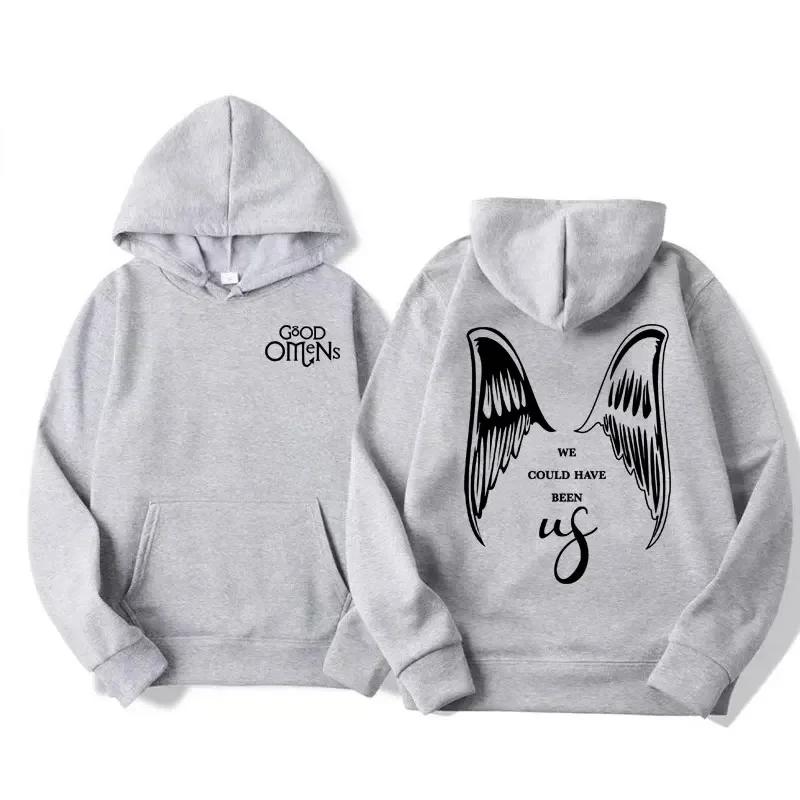 2026 style pullover hoodie with wings, retro-style fashionable t-shirt, fashionable casual streetwear for couples