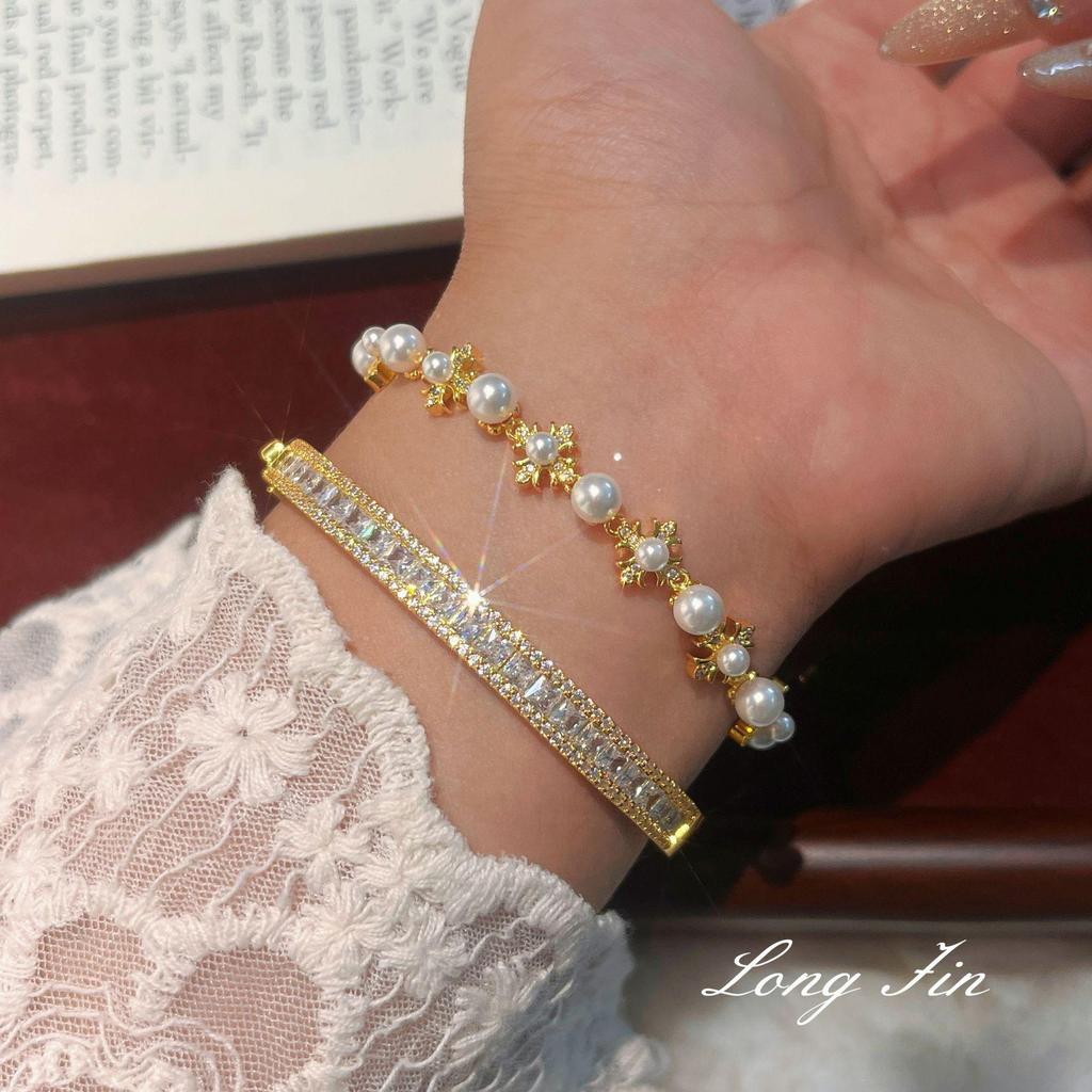 Retro Light Luxury Gypsy Small Square Diamond Bracelet, Explosive Flash Luxury, Inlaid with Diamond Sugar Cube Bracelet