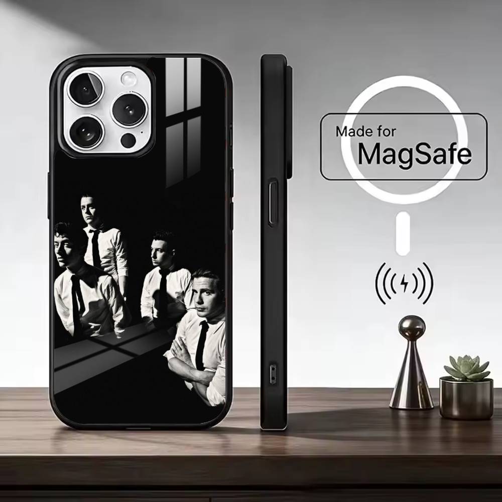 

A-Arctic M-Monkeys Band Phone Case For iPhone17,16,15,14,13,12,11 Plus,Pro Max, New Magnetic Wireless Charging iPhone17ProMax