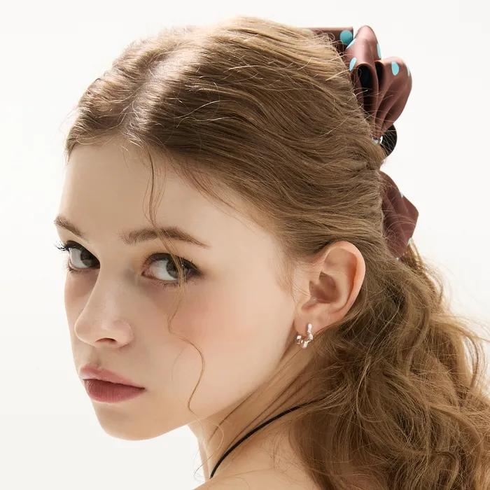 Satin Dot Double Ribbon Hair Clip _ Brown