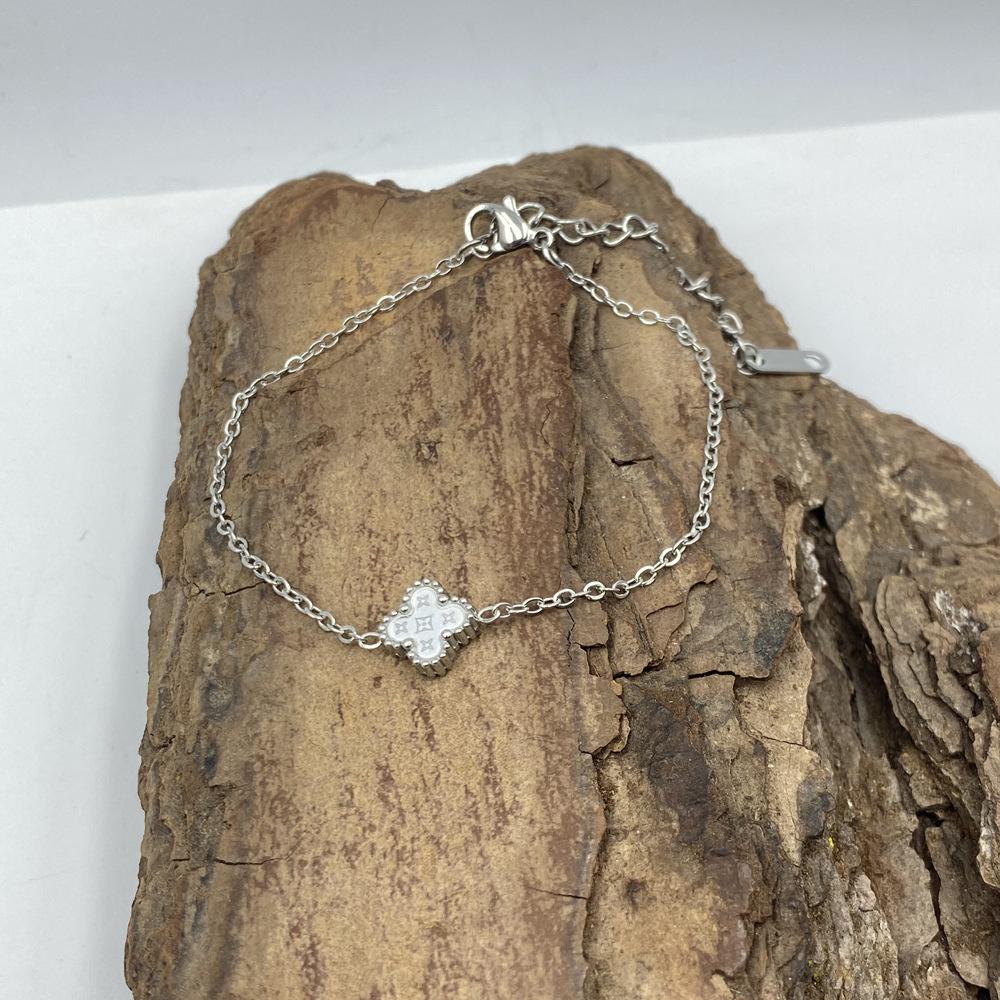 Bransoletka ze stali tytanowej 9 mm, czterolistna koniczyna, wzór gwiazdy, szczęśliwa czterolistna koniczyna