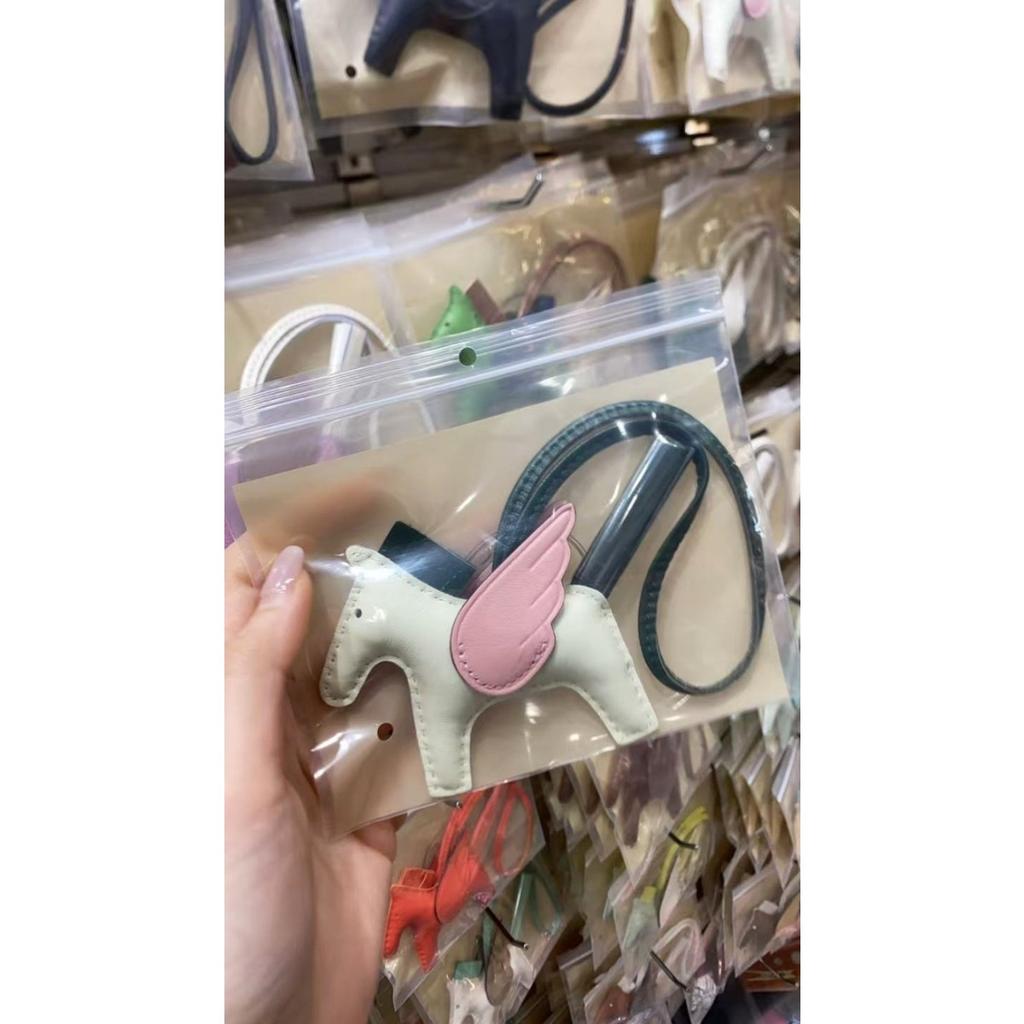 [Jahr des Pferdes] Taschenanhänger, Erfolg, Accessoires, bald Geld, Autoanhänger, Schlüsselanhänger, Lammfell Vollleder