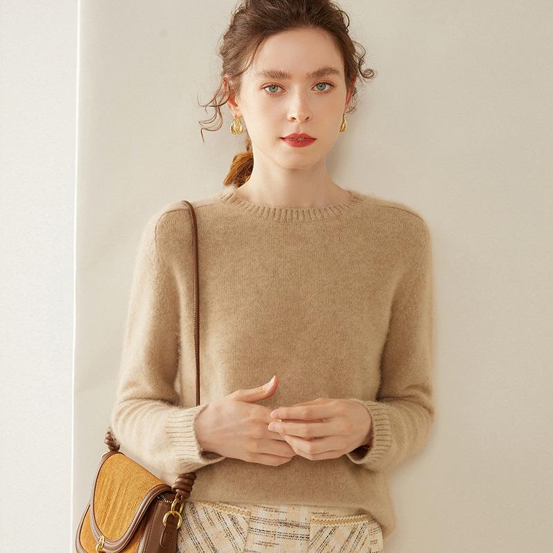 Women's Cashmere Knit Sweater: Cozy Loose-Fit Round Neck for Autumn/Winter