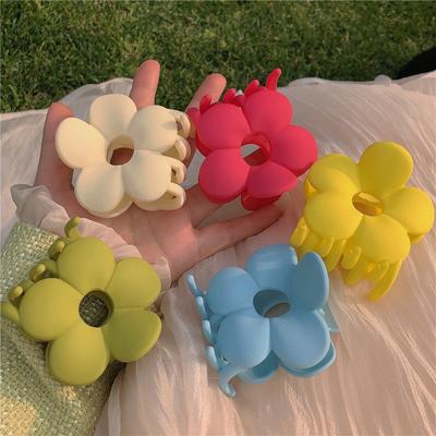 New Women Fashion Frosted Colorful Flower Hair Clip Korean Style Hair Claw For Girl Clip Barrette Hair Accessories