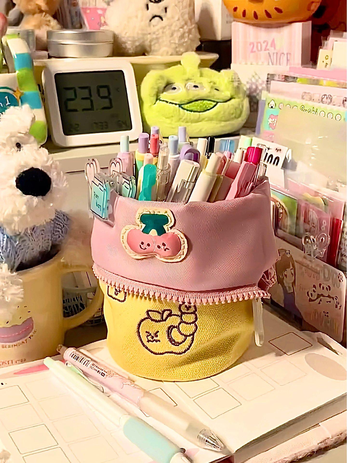 

Japanese Simple Vertical Flip Pencil Case - Stand-up Design for Students