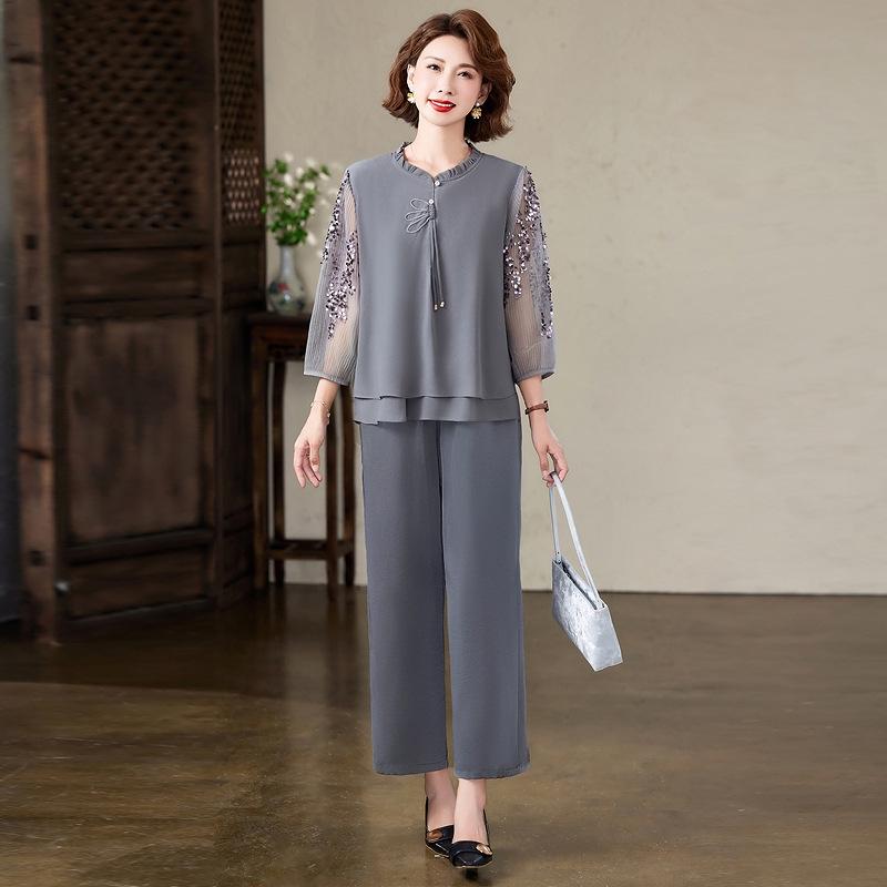 

Chic Summer Outfit for Mature Women: 2026 Mother s Day Edition Stylish Top 5XL (Recommended 150-165 jin) сірий колір
