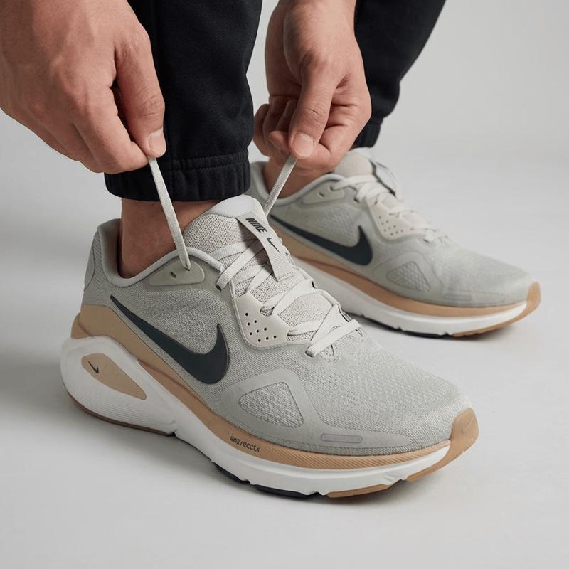 Nike Structure 26 Men's Running Shoes
