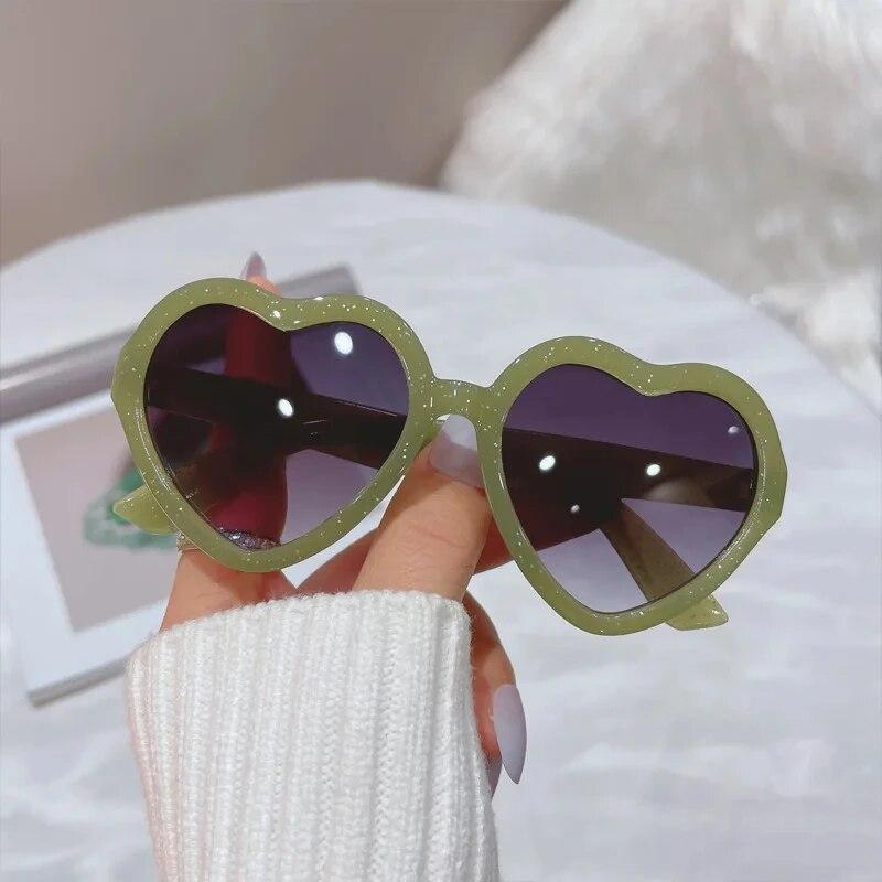 Cute Candy Color Hearts Kids Sunglasses Children Retro Pink Cartoon Sun Glasses Frame Girls Boys Baby Sunglasses UV400 Eyewear